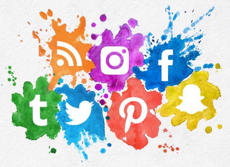 Difference-Between-Social-Media-and-Traditional-Media-768×558
